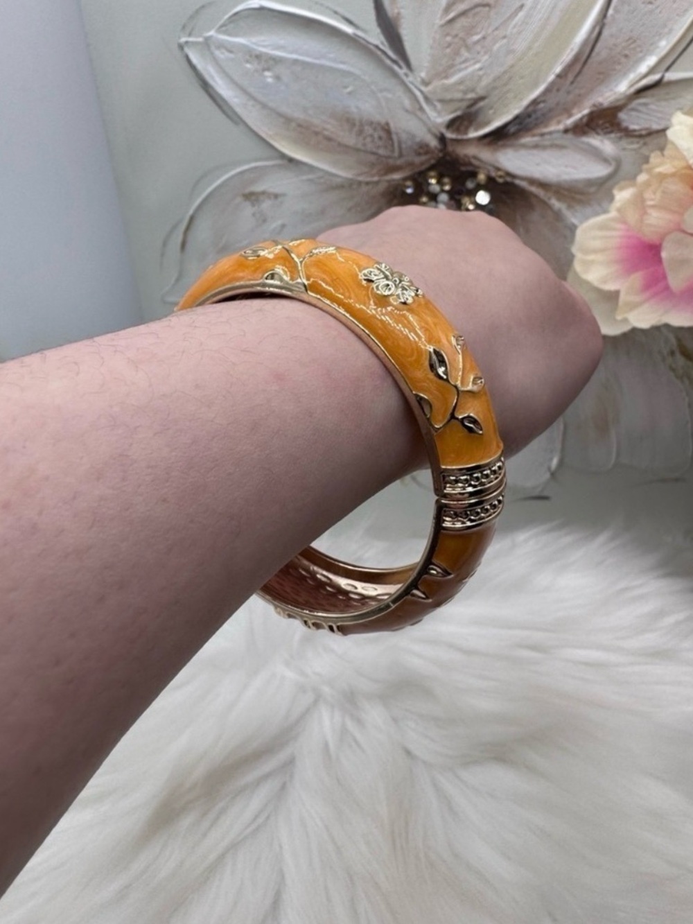Fall fest Orange Enamel Floral Gold Tone Hinged Bangle Bracelet Set of 2 - Picture 8 of 10